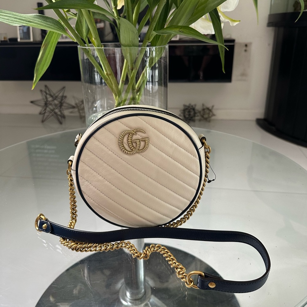 🩷🩷 Authentic New 🩷GG MARMONT MATELASSE ROUND SHOULDER BAG 🩷🩷 - Picture 2 of 13